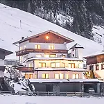 Apartamento Art Neustift im Stubaital